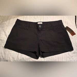 Massimo black shorts  NWT Condition! Measurements in Pictures! Size 5